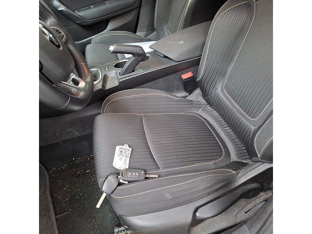 Personenauto, renault, megane - afbeelding 29 van  67