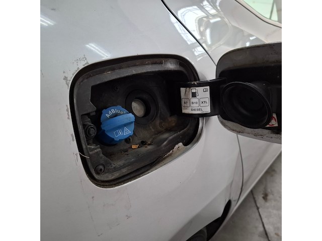 Personenauto, renault, megane - afbeelding 50 van  67