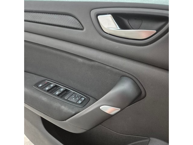 Personenauto, renault, megane - afbeelding 16 van  39