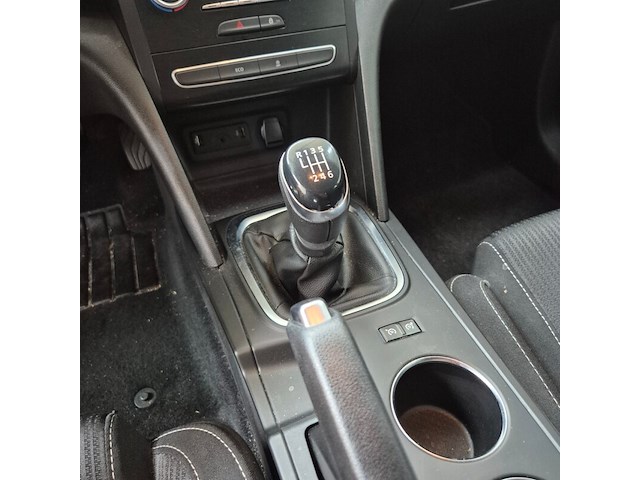 Personenauto, renault, megane - afbeelding 18 van  39