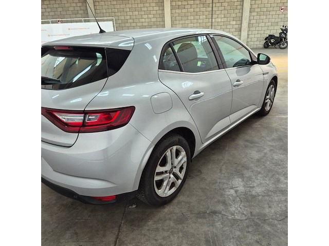 Personenauto, renault, megane - afbeelding 35 van  39