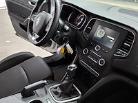 Personenauto, renault, megane - afbeelding 41 van  62