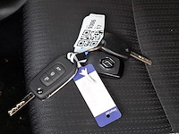 Personenauto, renault, megane - afbeelding 22 van  59