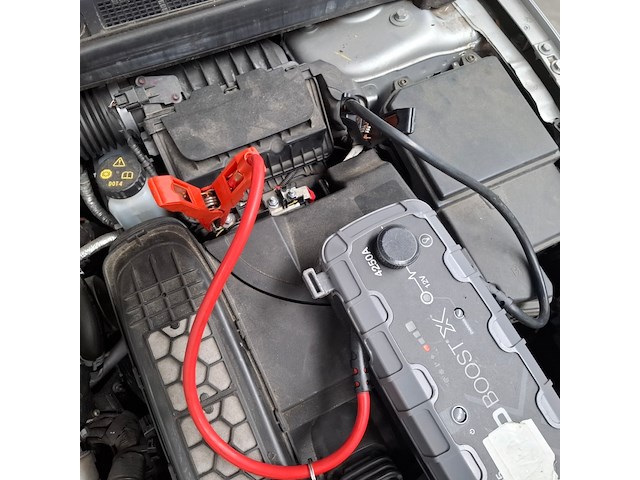 Personenauto, renault, megane - afbeelding 50 van  59
