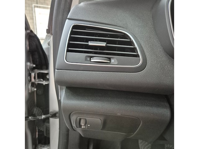 Personenauto, renault, megane - afbeelding 15 van  38