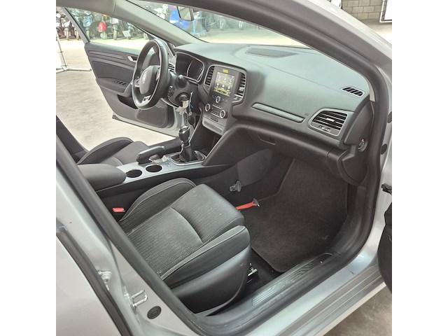 Personenauto, renault, megane - afbeelding 25 van  38