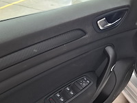 Personenauto, renault, megane - afbeelding 25 van  64