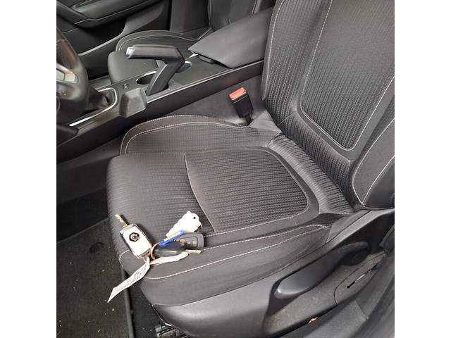 Personenauto, renault, megane - afbeelding 27 van  64