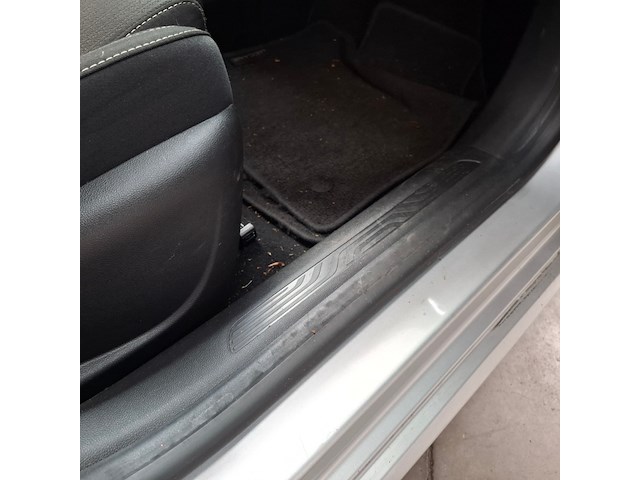 Personenauto, renault, megane - afbeelding 46 van  65