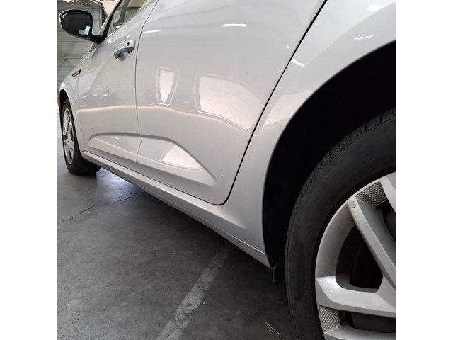 Personenauto, renault, megane - afbeelding 18 van  66