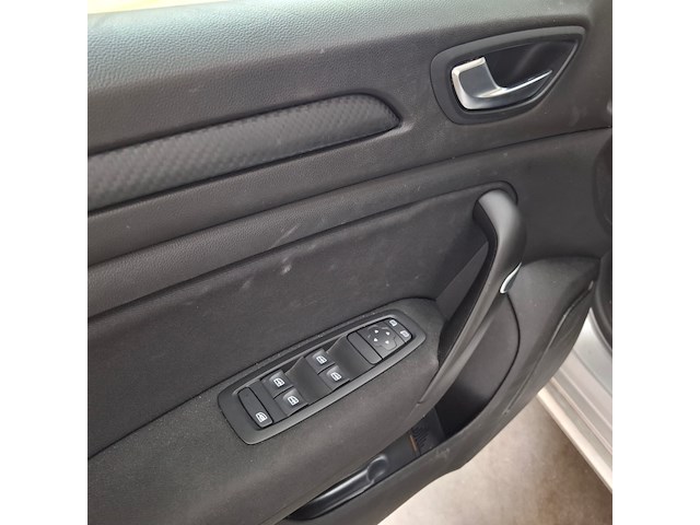 Personenauto, renault, megane - afbeelding 25 van  66