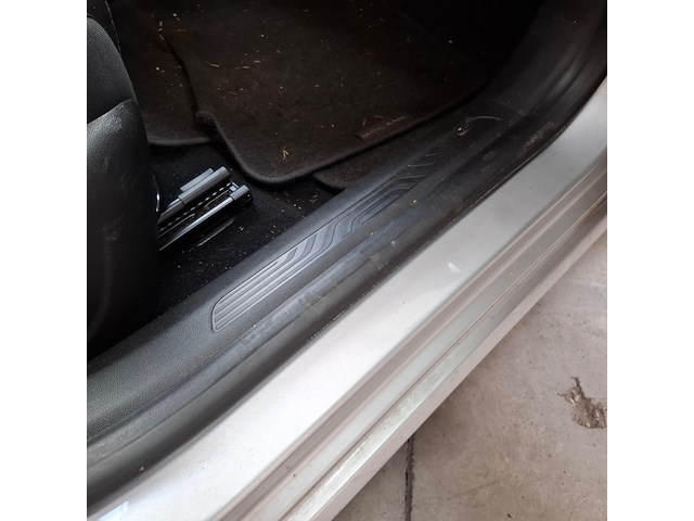 Personenauto, renault, megane - afbeelding 47 van  66