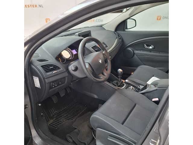Personenauto, renault, mégane - afbeelding 6 van  23