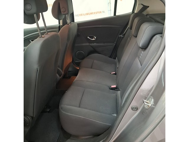 Personenauto, renault, mégane - afbeelding 9 van  23