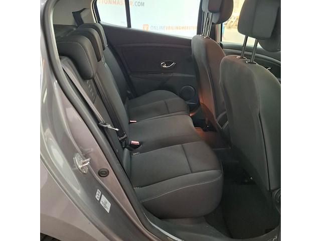 Personenauto, renault, mégane - afbeelding 13 van  23