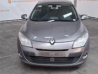 Personenauto, renault, mégane - afbeelding 12 van  23