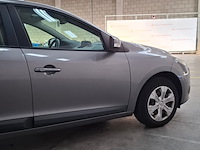 Personenauto, renault, mégane - afbeelding 18 van  23