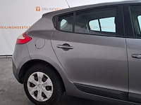 Personenauto, renault, mégane - afbeelding 19 van  23