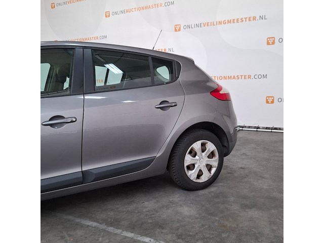 Personenauto, renault, mégane - afbeelding 22 van  23