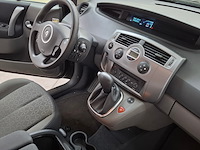 Personenauto, renault, scénic, 2.0-16v business line, 2007 - afbeelding 38 van  61
