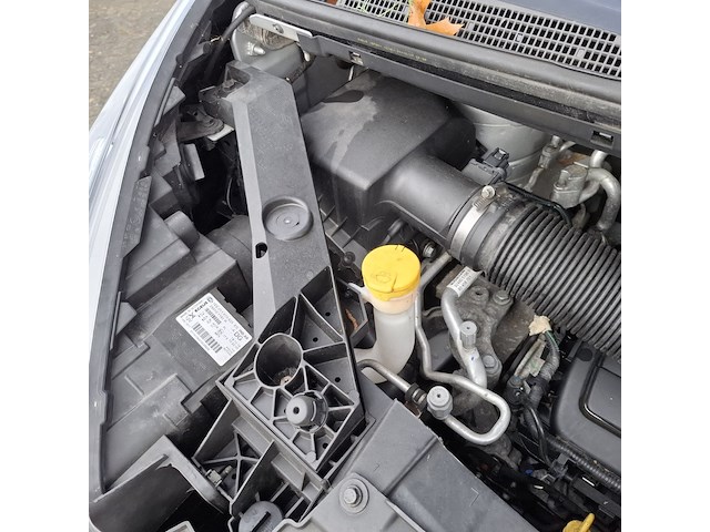 Personenauto, renault, trafic - afbeelding 14 van  36