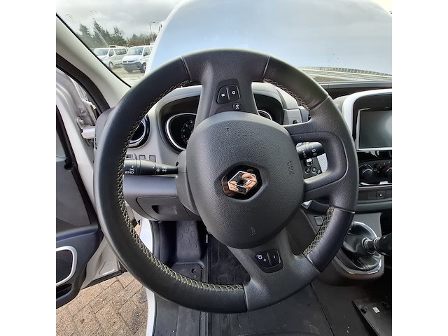 Personenauto, renault, trafic - afbeelding 15 van  36