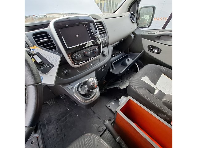 Personenauto, renault, trafic - afbeelding 18 van  36