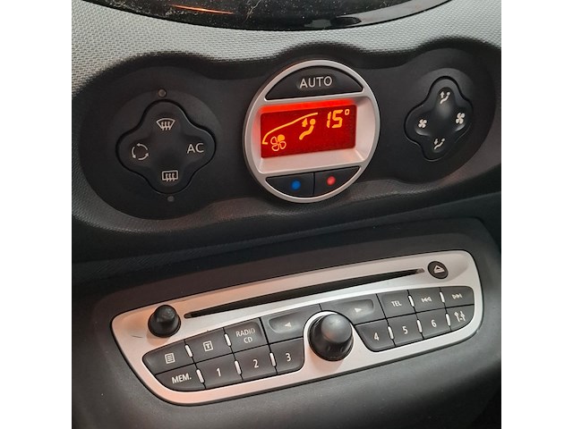 Personenauto, renault, twingo, 1.2 16v dynamique, 2012 - afbeelding 11 van  31