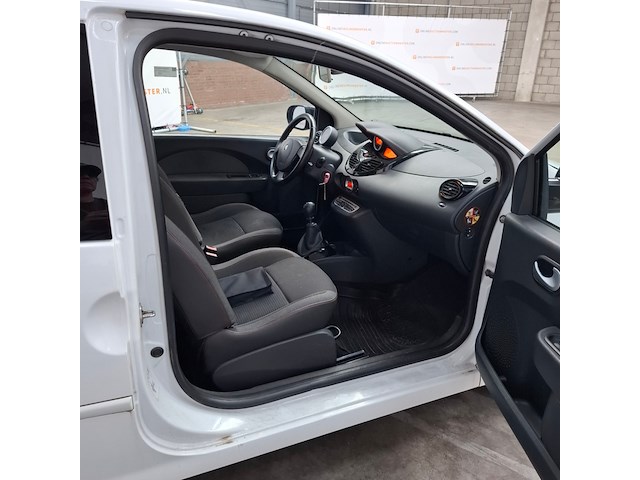 Personenauto, renault, twingo, 1.2 16v dynamique, 2012 - afbeelding 18 van  31