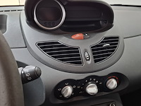 Personenauto, renault, twingo, 1.2 16v parisienne, 2014 - afbeelding 18 van  41