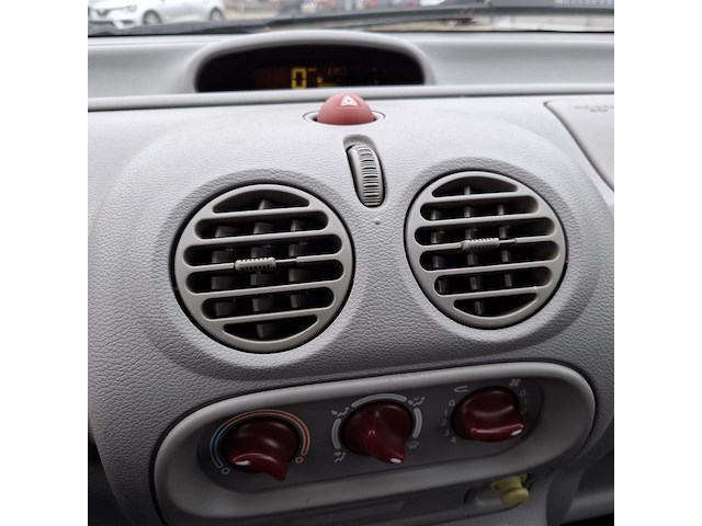 Personenauto renault, twingo 1.2 heliós - afbeelding 24 van  42