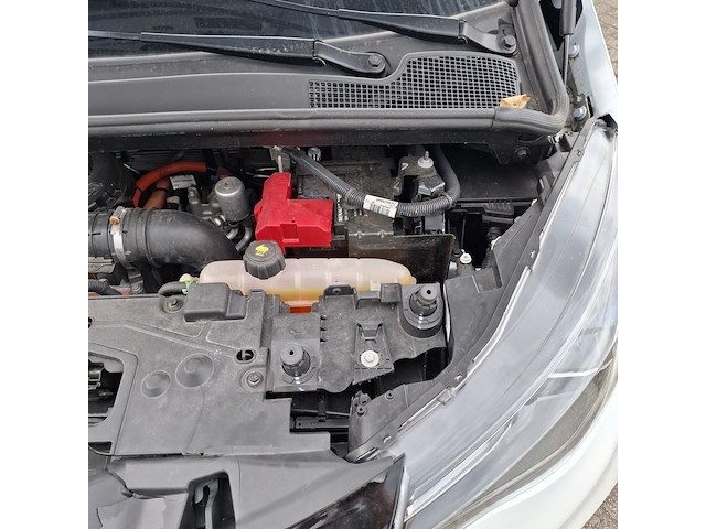 Personenauto, renault, zoe, r135 serie limitee riviera 52 kwh, 2020 - afbeelding 36 van  51