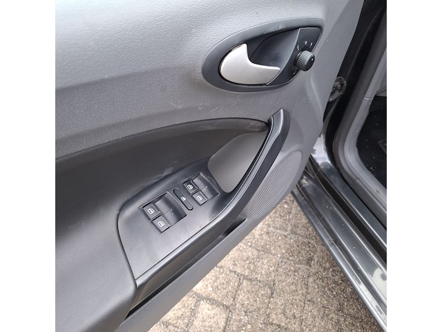 Personenauto seat, ibiza 1.2 tdi, grijs, bouwjaar 2011 - afbeelding 8 van  40