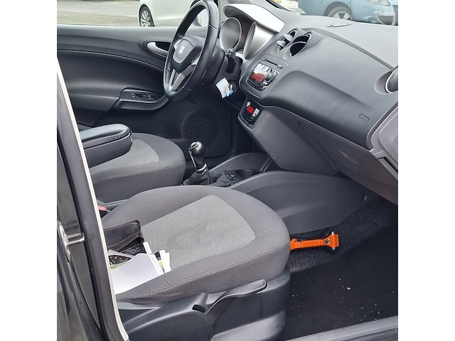 Personenauto seat, ibiza 1.2 tdi, grijs, bouwjaar 2011 - afbeelding 25 van  40