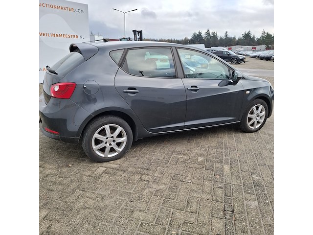 Personenauto seat, ibiza 1.2 tdi, grijs, bouwjaar 2011 - afbeelding 36 van  40