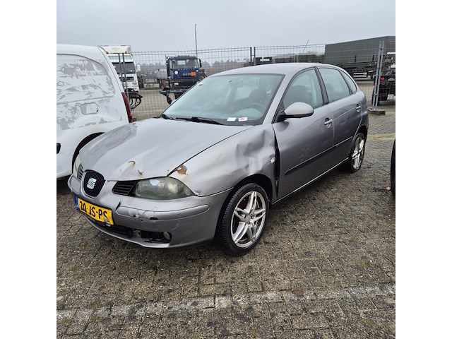 Personenauto seat, ibiza 1.4 16v signo, grijs, bouwjaar 2002 - afbeelding 1 van  1