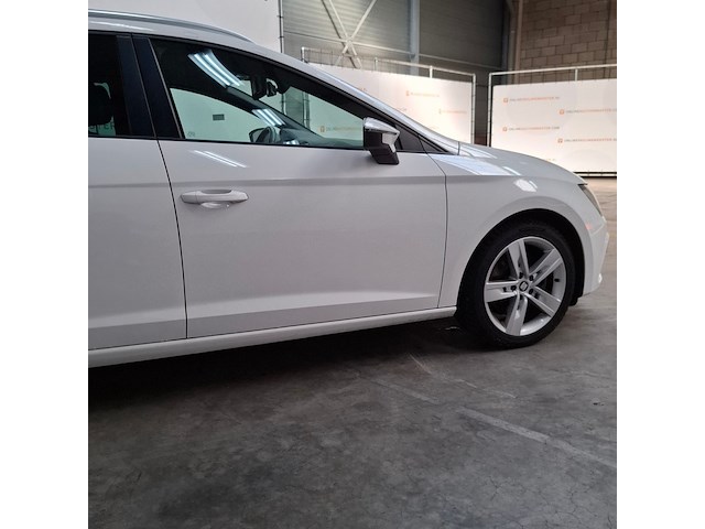 Personenauto, seat, leon st - afbeelding 20 van  25