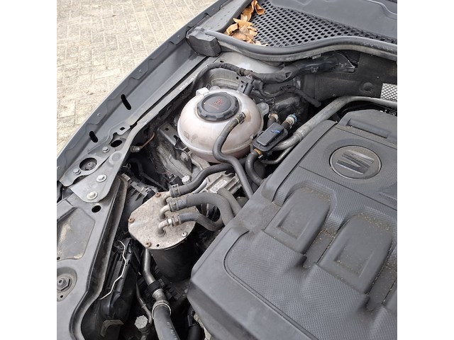 Personenauto, seat, leon - afbeelding 15 van  48