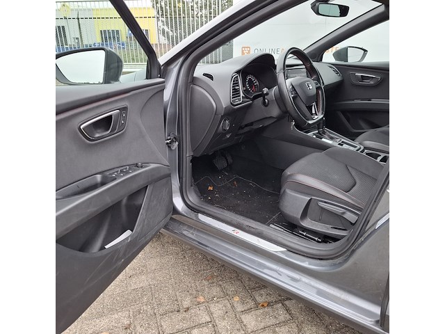 Personenauto, seat, leon - afbeelding 16 van  48
