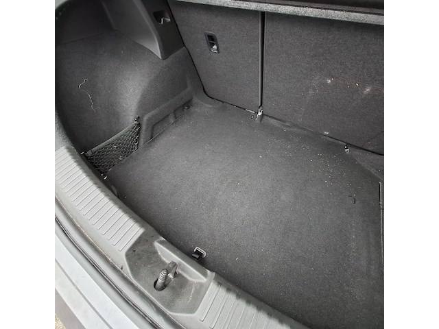 Personenauto, seat, leon - afbeelding 30 van  48