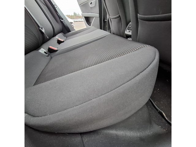 Personenauto, seat, leon - afbeelding 33 van  48