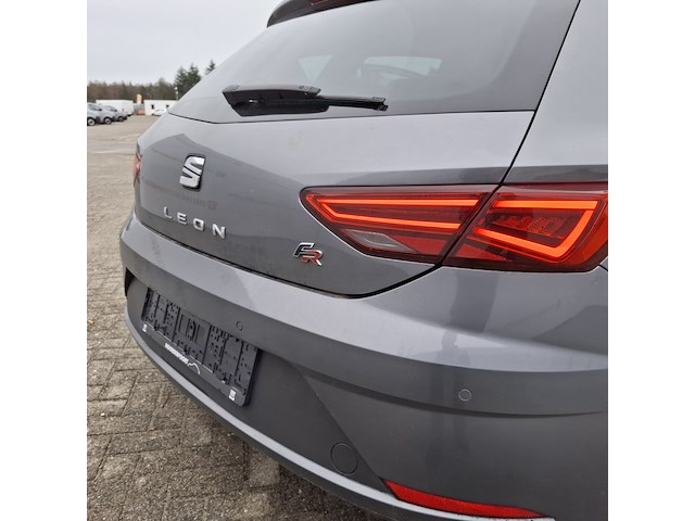 Personenauto, seat, leon - afbeelding 42 van  48