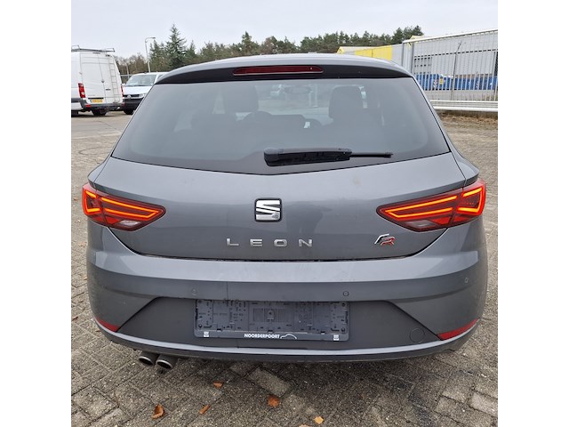 Personenauto, seat, leon - afbeelding 45 van  48