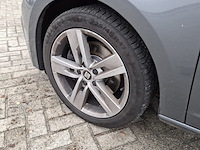 Personenauto, seat, leon - afbeelding 48 van  48