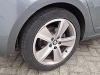 Personenauto, seat, leon - afbeelding 4 van  48