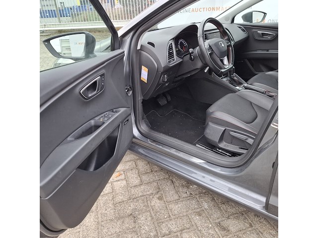 Personenauto, seat, leon - afbeelding 16 van  48