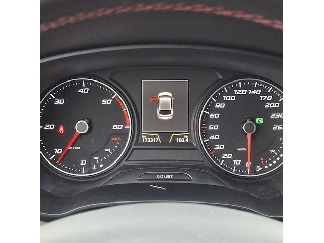 Personenauto, seat, leon - afbeelding 21 van  48