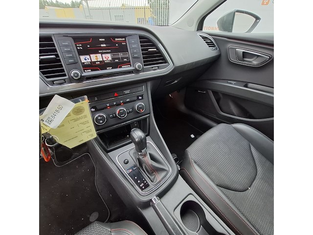 Personenauto, seat, leon - afbeelding 27 van  48