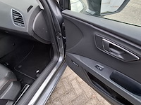 Personenauto, seat, leon - afbeelding 36 van  48