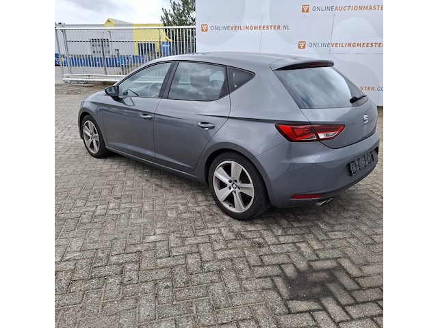 Personenauto, seat, leon - afbeelding 46 van  48